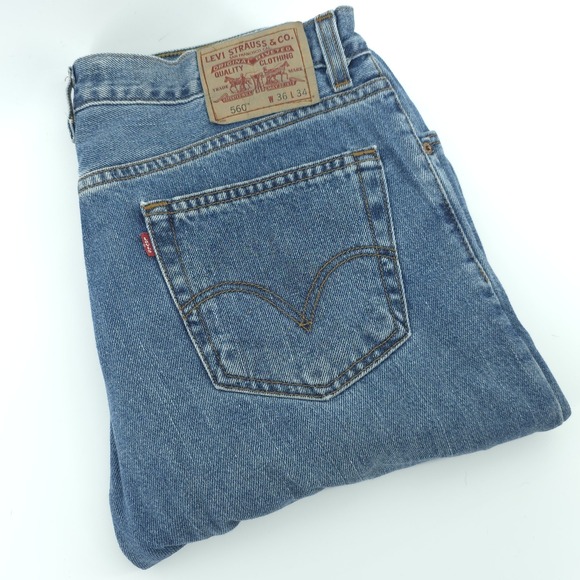 VTG Levis 560 Blue Jeans Mens 36X34 Measured 36X33.5 Comfort Fit Cotton Denim - Picture 1 of 14